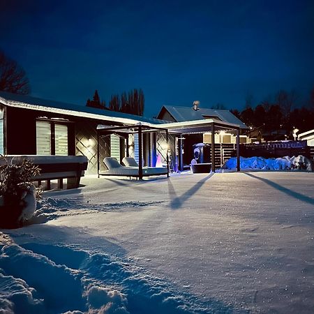 Voralpen Lodge - Ferienhaus Mit Gym & Wellnessbereich Traisen Exterior foto