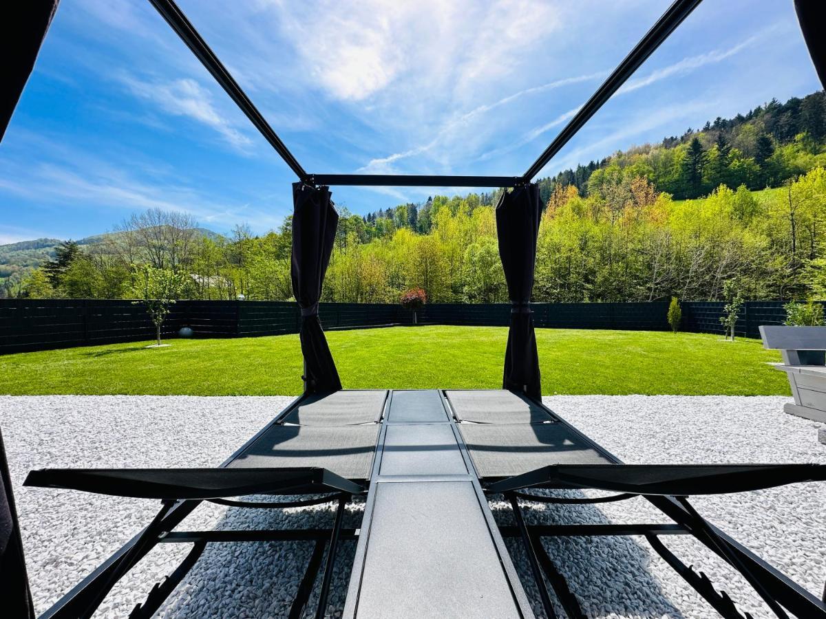 Voralpen Lodge - Ferienhaus Mit Gym & Wellnessbereich Traisen Exterior foto